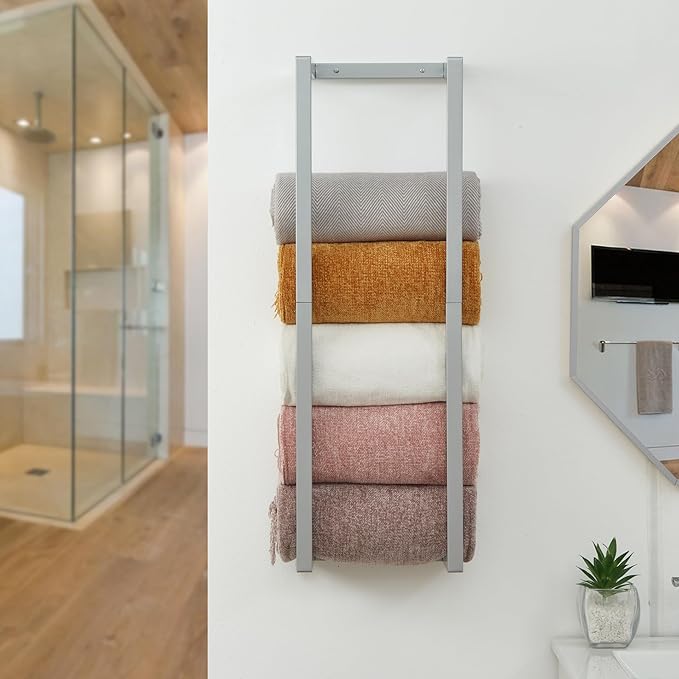 Wall Mounted Metal Bathroom Towel Rack for Modern Small Spaces - Rolled Towel Holder with 3 Compartments